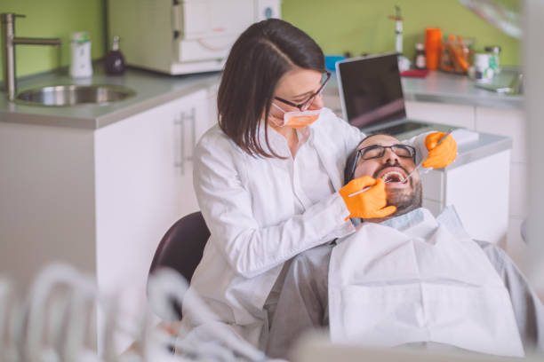 Best Holiday Emergency Dentist in Melvindale, MI