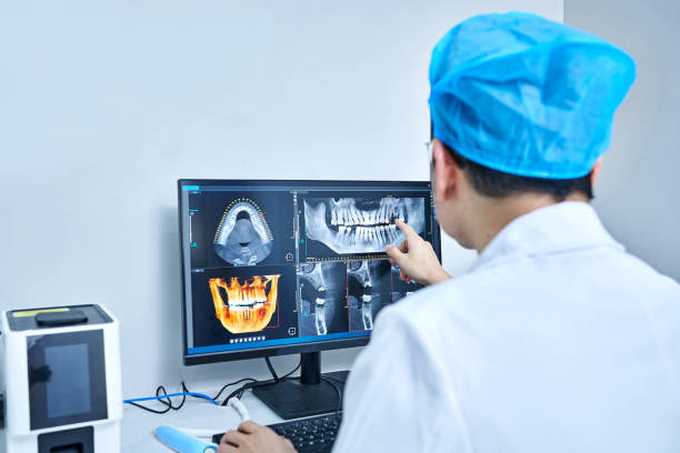 Best Emergency Dental Services for Seniors in Melvindale, MI